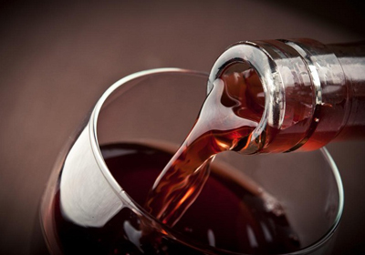 Chia sẻ cách chọn quà tết rượu vang làm quà