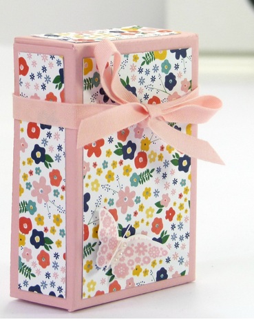 Trang trí hộp quà tết