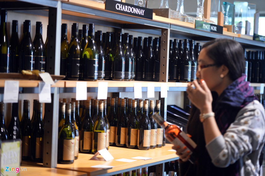 Chọn quà rượu vang tặng tết