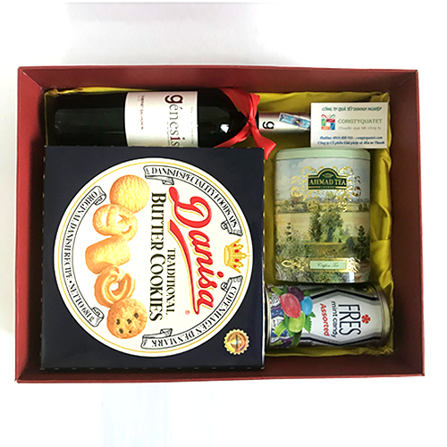 Hộp quà tết may mắn